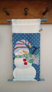 mini snowman wall hanging